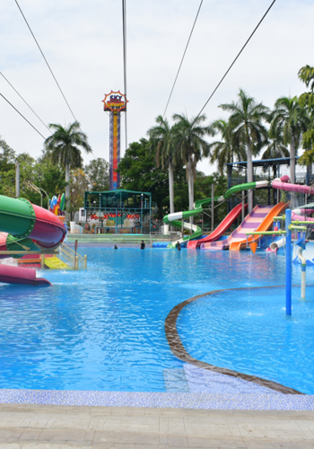 Best Water Parks â Enjoy Family Fun at Aquaxa Water Park
